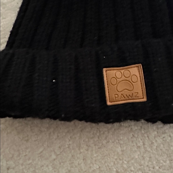 Pawz Pom beanie - Picture 2 of 2